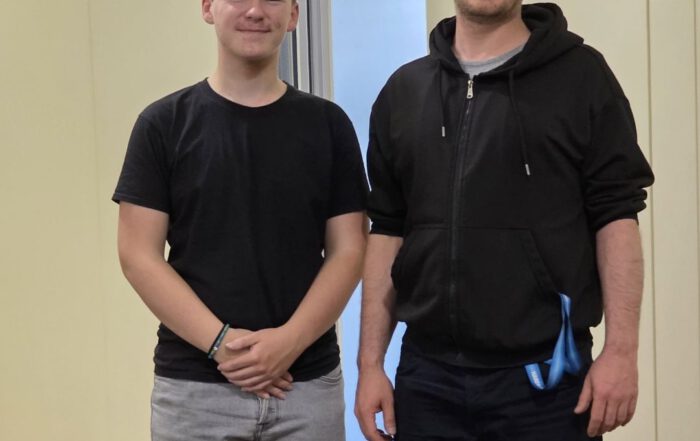 Die beiden netten Techniker aus der Schule