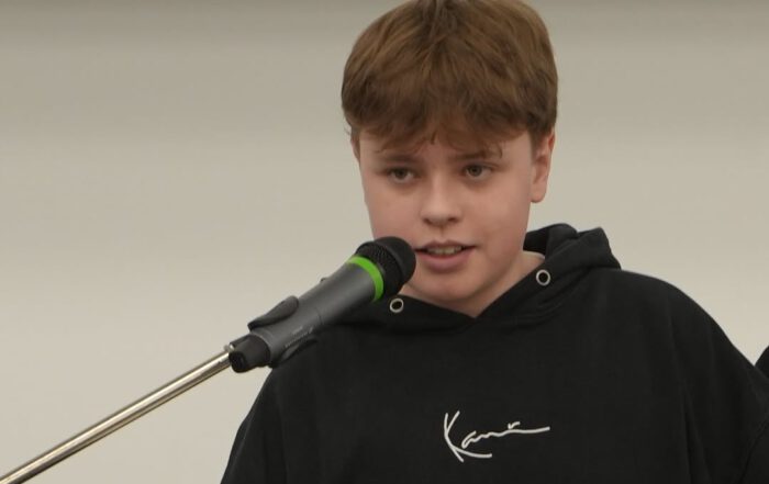 Schüler am Rednerpult